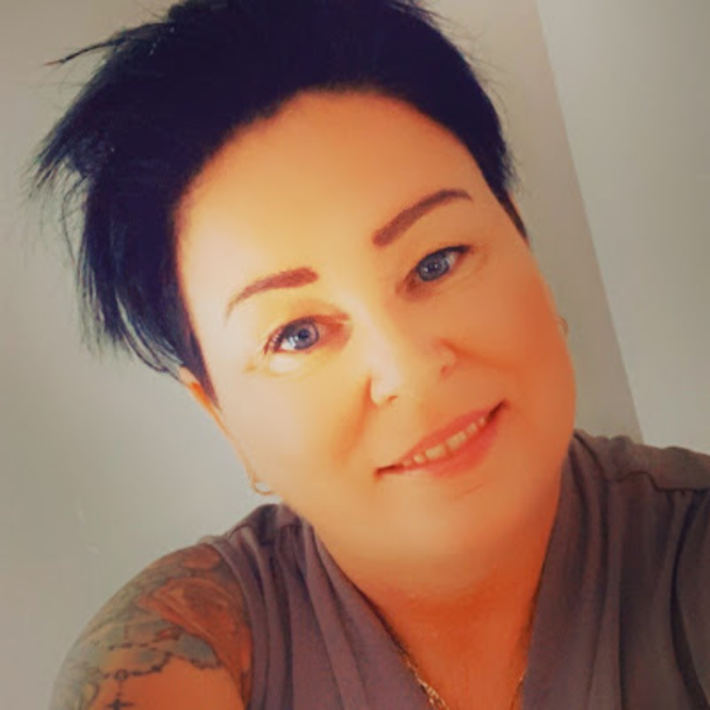 Meet your Posher, Julie